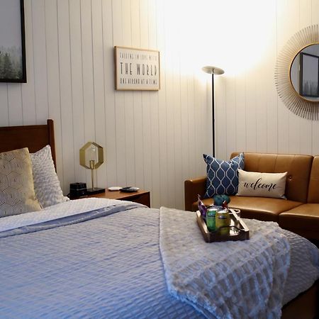 パークシティ Mid-Century Gem W/Kingアパートホテル エクステリア 写真